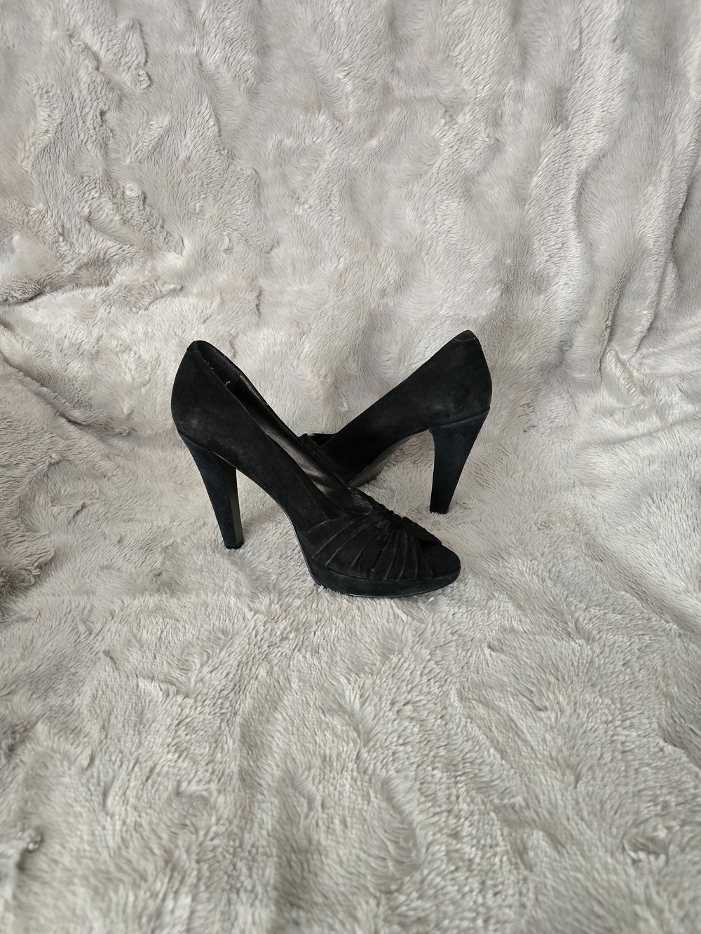 Jessica Simpson Classic Black Suede High Heel Pumps